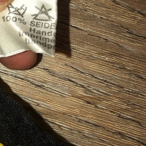 VTG Louis Féraud Vibrant Floral Art Print 100% Silk Scarf 32” x 32” 1980s 80s - Picture 6 of 7